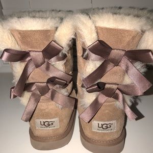 Bailey Bow Uggs